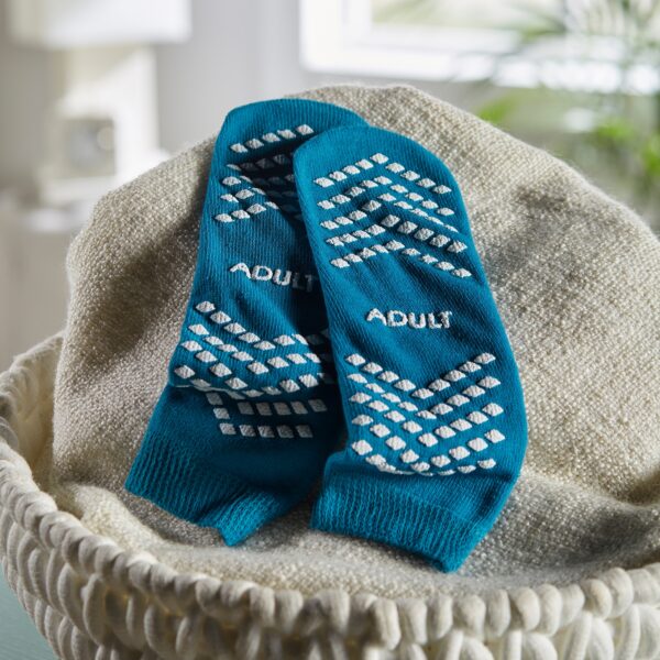 McKesson Unisex Adult Large Slipper Socks with Safety Tread - Teal, Part Number 16-SCE1 - Image 7