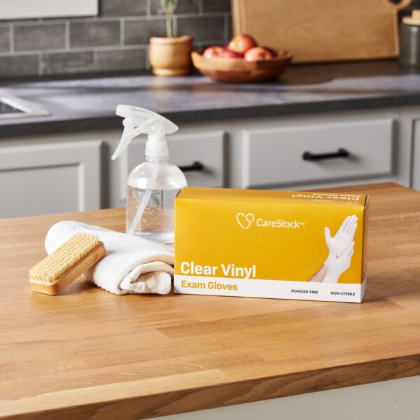 CareStock Large Non-Sterile Vinyl Exam Gloves - Clear, Smooth Finish, Standard Cuff - Image 4