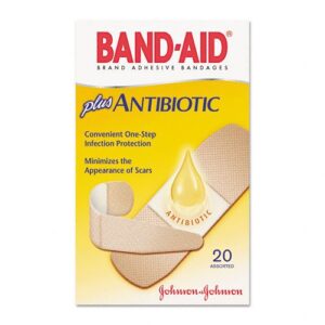 Band-Aid Infection Defense with Neosporin Assorted Sizes - Sterile Adhesive Bandages for Wound Care