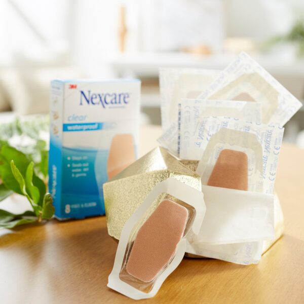 Nexcare* Waterproof Knee and Elbow Sheer Adhesive Bandages, 2-3/8 x 3? Inch - Sterile, Latex-Free, Transparent, 8 per Box - Image 6