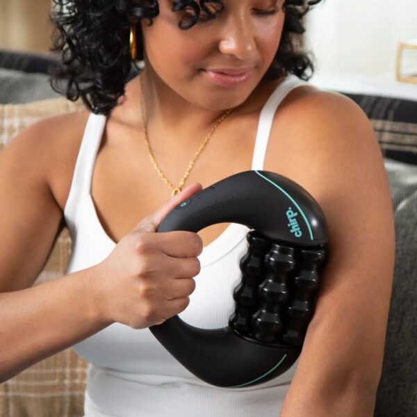 Chirp RPM Mini Hand-Held Percussion and Rolling Massager with PowerTread™ Technology - Black / Mint - Image 4