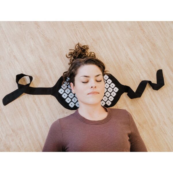 Kanjo Onyx Acupressure Belt - Relief for Neck, Back, Shoulders, and Migraines - Image 4