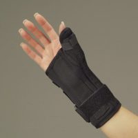 DeRoyal® A125107 Foam Wrist and Thumb Splint for Left Hand, Large, 8 Inch, Black